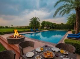 The Four Season Resort, Vrindavan - A Hidden Gem Nested in Nature's Lap # by elegance#，位于范兰德凡的酒店