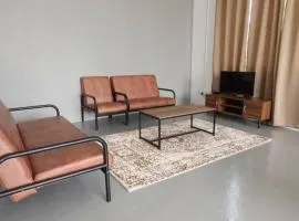 BinQahar Family Studio