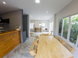 Maximize Brand New Hostel Udonthani，位于乌隆他尼的酒店