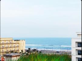 SEA VIEW - LUXURY HOTEL NB RESORT ! PURi，位于普里的酒店