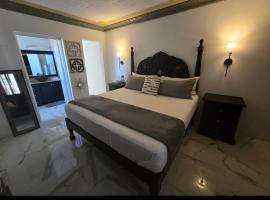Lashanne Cozy Home Suite，位于Lyssons的酒店