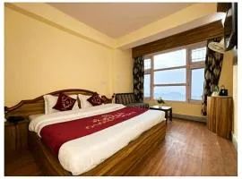 Hotel Amar Palace With mountain view