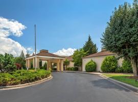 阿什维尔西品质酒店，位于坎顿的酒店