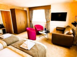 Claremont Hotel - All Inclusive!，位于布莱克浦的酒店