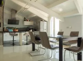 Morelli's Suite Home