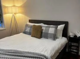 Brand new bedroom next to train station