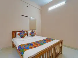 FabHotel Praneeth Residency
