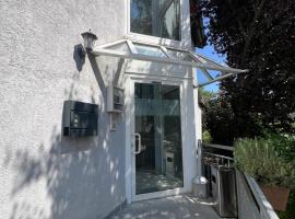 Hotel am Neckar，位于尼尔廷根的酒店