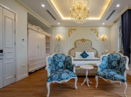 Riverside Hotel Đông Anh，位于Dong Anh内排国际机场 - HAN附近的酒店