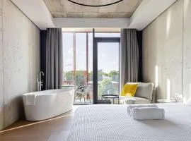 Luxury Honey Moon Apartments with Free Underground Parking