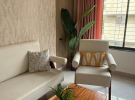 Wabi Sabi 2Bhk Furnished Apartment WiFi Kitchen Smart Tv by Abhibha Stays，位于纳威孟买的酒店