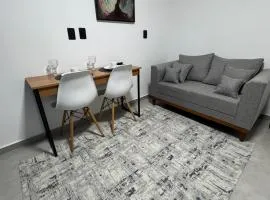 Studio302 2p Bem localizado