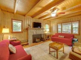 Vintage Snow White Cottage about 2 Miles to Village!