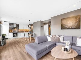 Nice apartment with sea view，位于特隆赫姆的酒店
