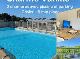 Charme Vanillé 2 chambres avec piscine et parking Gosier 5 min plage，位于哥西尔的酒店