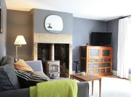 Historic 2 bed Joseph's Cottage, Belper