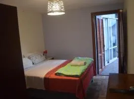 Habitación "Norte" con baño privado al fondo - 3B