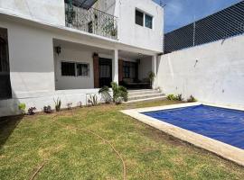 Casa con alberca en Jiutepec，位于休特佩克的酒店