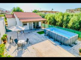 Cretan Blue Bungalow Chania，位于干尼亚的酒店