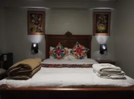 Rumi Wasi Boutique Ollantaytambo