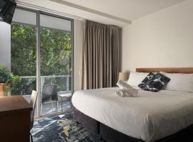 Parkview Studio at Harbour Lights，位于凯恩斯的酒店