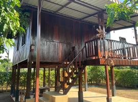 The Elephant House and Bungalows，位于Ban Sop Ao的酒店