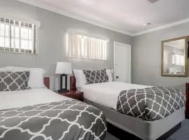 Cozy Room for 4 • Wi-Fi • Private Bath