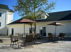 Cavendish Memotree Resort