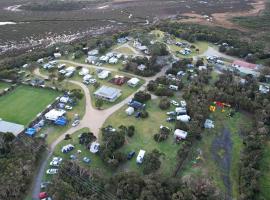 BIG4 Long Jetty Caravan Park，位于Port Welshpool的酒店