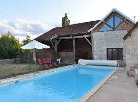 Villa with Spa & Pool