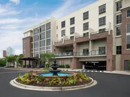 查尔斯顿水滨/市中心希尔顿花园酒店