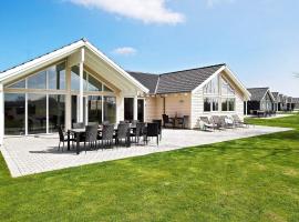 18 person holiday home in Hasselberg，位于卡珀尔恩的酒店