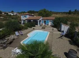 Stylish Family Villa in Félines