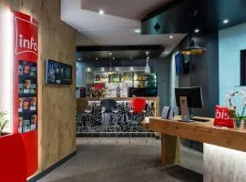 南希中心火车站及议会宜必思酒店