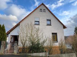 Ferienwohnung Am Pfaffenberg，位于Weilmünster的酒店