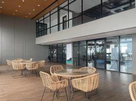 Apartemen Delft Unit 1853 By Millpro，位于Tanjungbunga的酒店