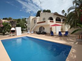 Miquel - pretty holiday property with garden and private pool in Moraira，位于莫莱拉的酒店