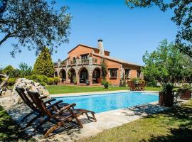 Peralada Home with Private Pool，位于佩雷拉达的酒店