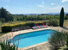 Holiday Home in Pertuis with Pool and Views