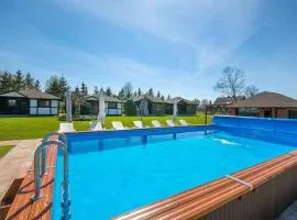 Holiday center with pool, Lacko