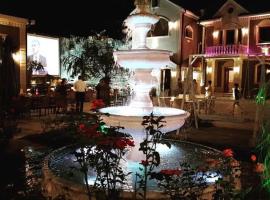 Museum Boutique Luxury Hotel，位于舍基的酒店