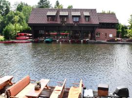 Apartment in L&uuml;bben near the water，位于吕本的高尔夫酒店