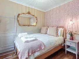 Boutique City Centre Apartment
