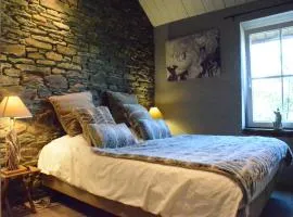 Cottage with Foosball & Garden