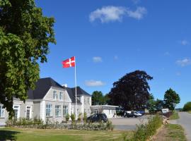 芬霍住宿加早餐旅馆，位于Jægerspris的酒店