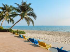 Novotel Rayong Rim Pae Resort，位于港生的酒店