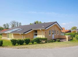 12 person holiday home in GROEMITZ，位于格洛米茨的酒店