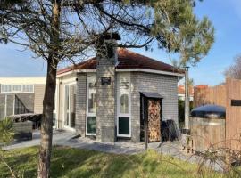 Luxury villa with wellness，位于霍勒姆的酒店