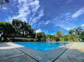 Pavo Resort