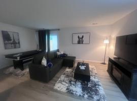 Cozy Suburban Haven!!!，位于华尔道夫的酒店